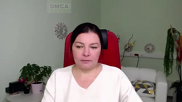 Lily flower7 online show from 10-20-25, 04:57