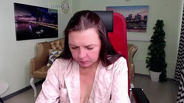 Snapshot of Lily_flower7 chatting on 06-18-26, 09:14 Lily flower7 online show from 06-18-26, 09:14