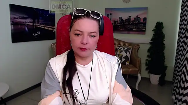 Snapshot of Lily_flower7 chatting on 07-09-26, 05:44 Lily flower7 online show from 07-09-26, 05:44