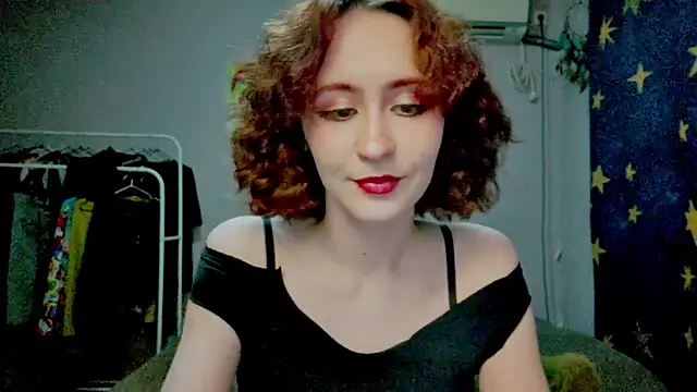 Snapshot of JoannaTompson chatting on 03-25-26, 02:39 JoannaTompson online show from 03-25-26, 02:39