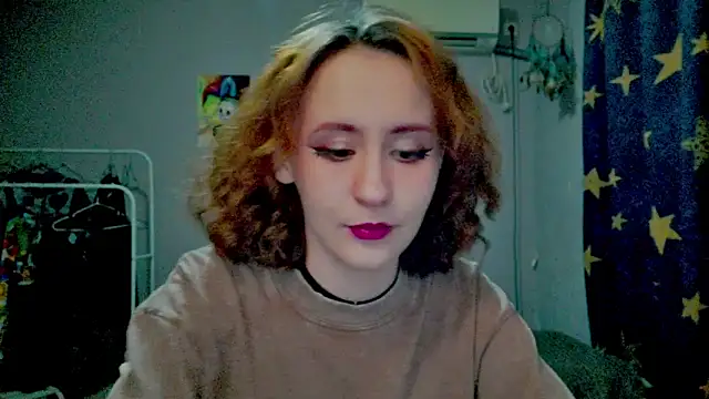 Snapshot of JoannaTompson chatting on 05-15-26, 02:07 JoannaTompson online show from 05-15-26, 02:07