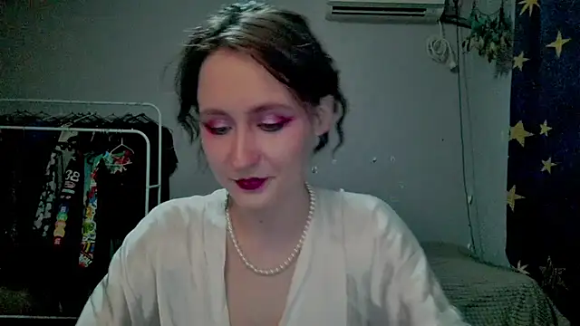 Snapshot of JoannaTompson chatting on 07-22-26, 11:40 JoannaTompson online show from 07-22-26, 11:40