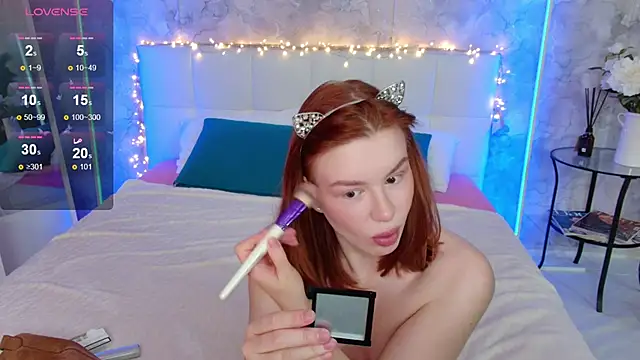 Snapshot of LucyHornyDoll chatting on 12-13-24, 06:00 LucyHornyDoll online show from 12-13-24, 06:00