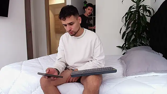 Aron-santoro online show from 04-29-26, 02:32