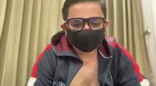 Snapshot of slavekinky001 chatting on 03-01-25, 08:53 slavekinky001 online show from 03-01-25, 08:53