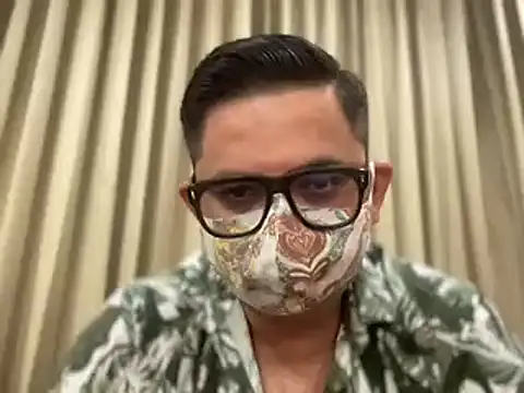 Snapshot of slavekinky001 chatting on 03-22-25, 06:58 slavekinky001 online show from 03-22-25, 06:58