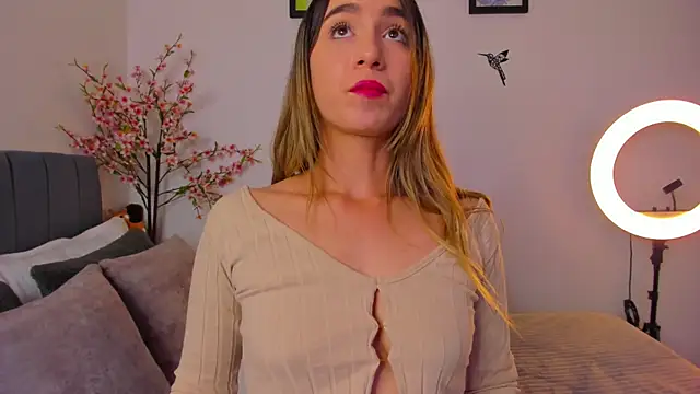 Snapshot of im_sarah34 chatting on 02-22-25, 02:50 im sarah34 online show from 02-22-25, 02:50