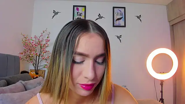 Snapshot of im_sarah34 chatting on 03-16-25, 12:12 im sarah34 online show from 03-16-25, 12:12