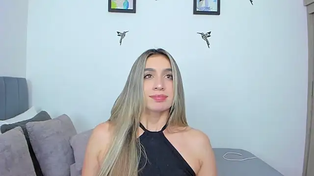 Snapshot of im_sarah34 chatting on 11-12-25, 06:14 im sarah34 online show from 11-12-25, 06:14