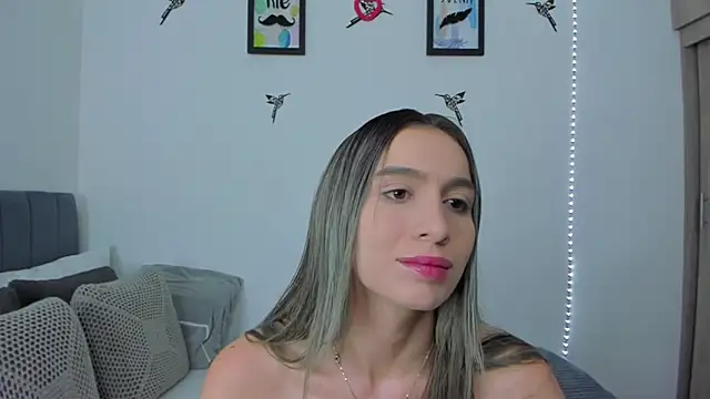 Snapshot of im_sarah34 chatting on 01-11-26, 09:09 im sarah34 online show from 01-11-26, 09:09