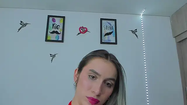 Snapshot of im_sarah34 chatting on 01-16-26, 06:06 im sarah34 online show from 01-16-26, 06:06