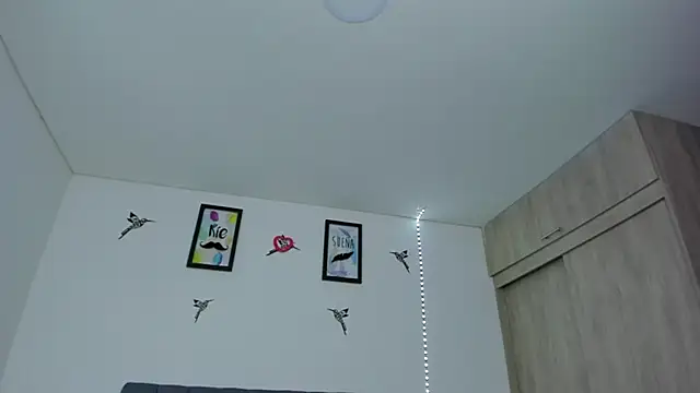 Snapshot of im_sarah34 chatting on 03-07-26, 05:48 im sarah34 online show from 03-07-26, 05:48