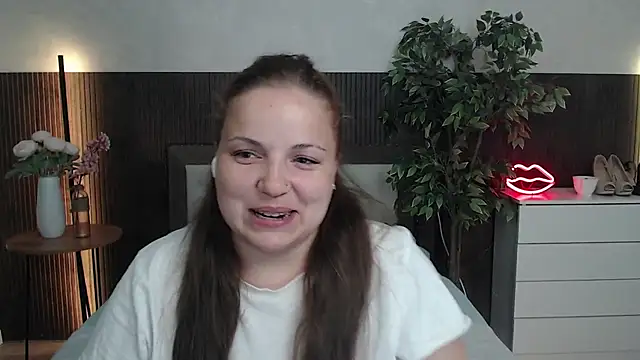 Snapshot of Crazyy_girl_ chatting on 07-15-26, 02:22 Crazyy girl online show from 07-15-26, 02:22
