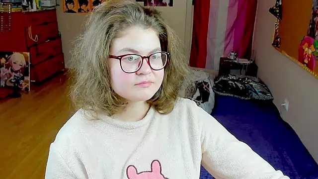 Snapshot of Sashy_Way chatting on 12-13-25, 07:53 Sashy Way online show from 12-13-25, 07:53