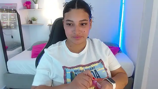 Julia Boobs online show from 10-02-25, 12:34