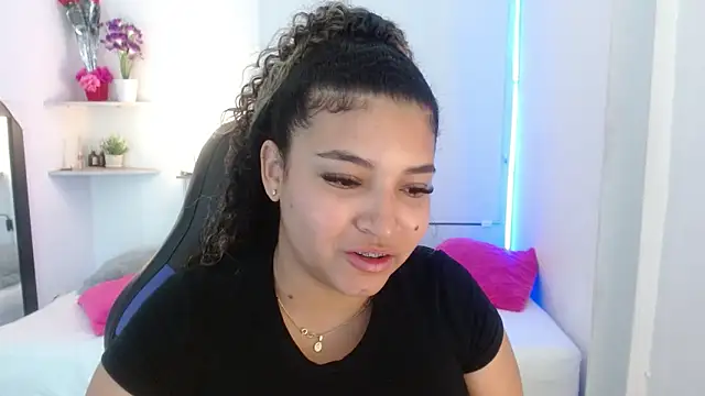 Julia Boobs online show from 10-12-25, 12:15