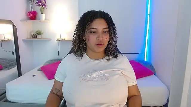 Julia Boobs online show from 10-20-25, 12:16