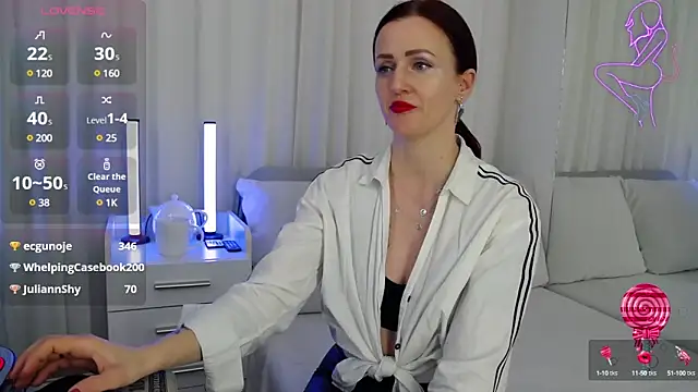 ElisaJane online show from 01-12-25, 03:39