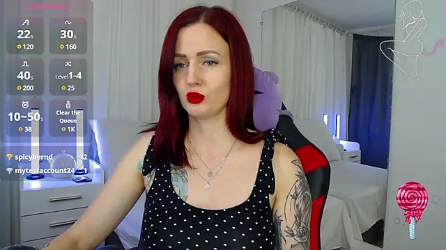 ElisaJane online show from 02-26-25, 01:32