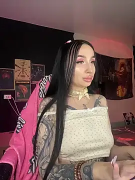 Molly  Moon online show from 12-28-24, 04:51