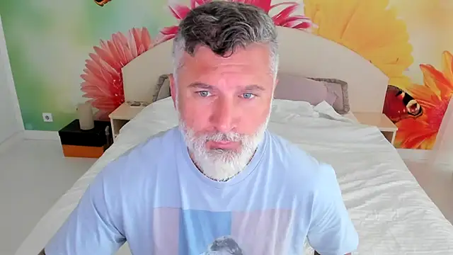 Snapshot of BlowMyXXL chatting on 11-14-25, 10:36 BlowMyXXL online show from 11-14-25, 10:36