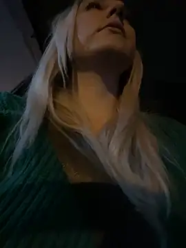 MerlinDave online show from 12-24-24, 01:38