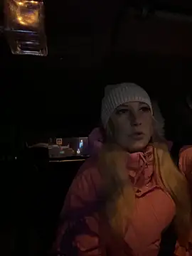 MerlinDave online show from 12-16-25, 01:43