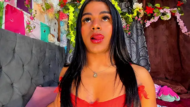 Snapshot of Karly_coffe chatting on 07-18-26, 10:41 Karly coffe online show from 07-18-26, 10:41