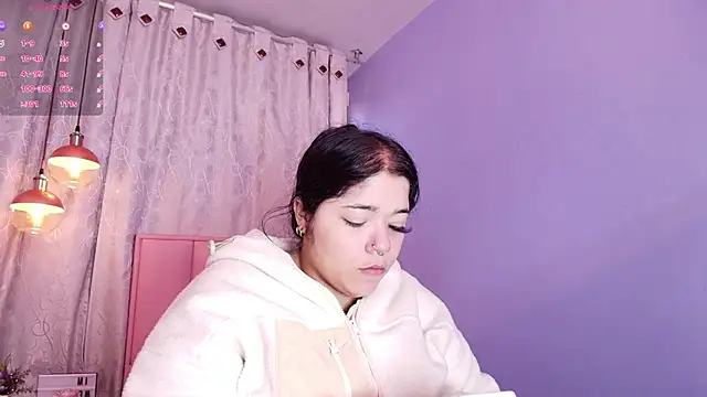 Snapshot of rose_barbara chatting on 01-18-25, 12:04 rose barbara online show from 01-18-25, 12:04