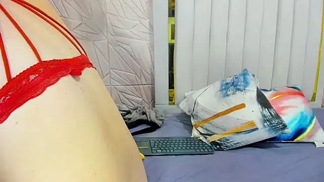 Ammy Connor1 online show from 10-24-25, 08:16