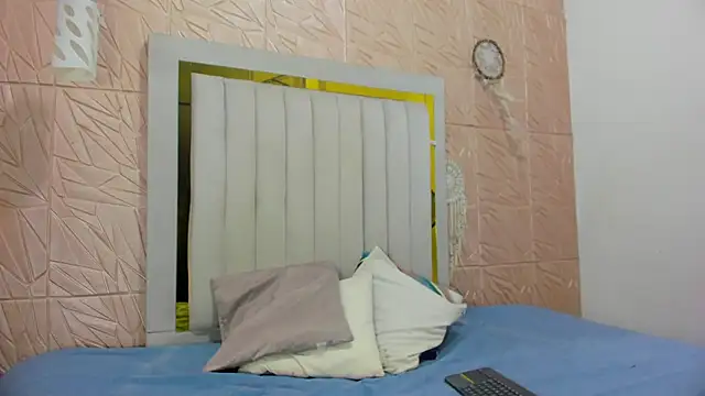 Ammy Connor1 online show from 11-11-25, 08:31