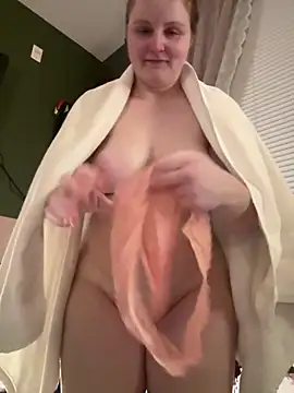 GingerSnap33 online show from 01-28-25, 06:49