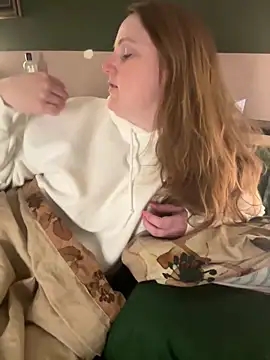 GingerSnap33 online show from 02-11-25, 03:40