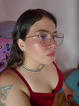 juli05star20 online show from 02-19-26, 04:30