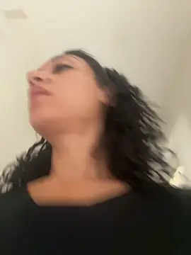 Snapshot of starrynikki chatting on 10-29-25, 04:09 starrynikki online show from 10-29-25, 04:09