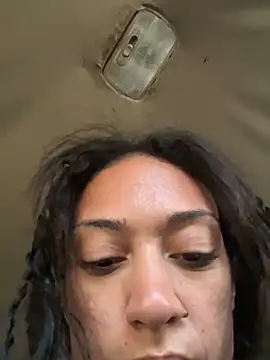 Snapshot of starrynikki chatting on 11-02-25, 03:03 starrynikki online show from 11-02-25, 03:03