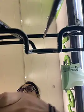 Snapshot of starrynikki chatting on 11-24-25, 06:07 starrynikki online show from 11-24-25, 06:07