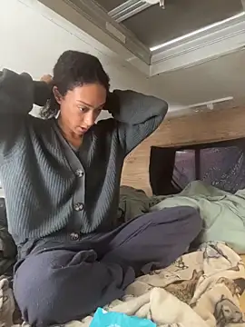 Snapshot of starrynikki chatting on 04-01-26, 04:26 starrynikki online show from 04-01-26, 04:26