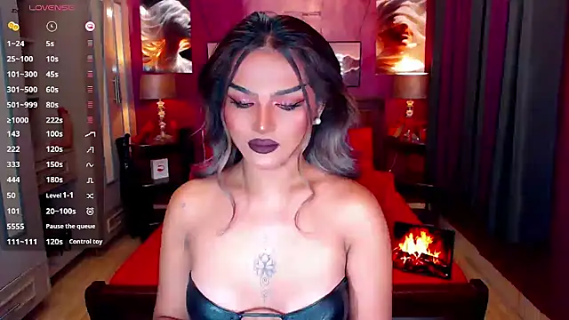 Snapshot of NatalyaFox chatting on 05-17-26, 07:21 NatalyaFox online show from 05-17-26, 07:21