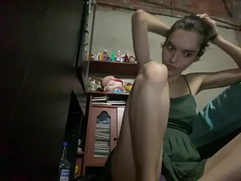 lilithanderson online show from 06-17-26, 07:33