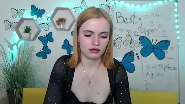 Snapshot of MargaritaKiss chatting on 03-12-25, 11:12 MargaritaKiss online show from 03-12-25, 11:12