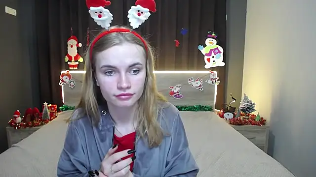 Snapshot of MargaritaKiss chatting on 12-16-25, 07:41 MargaritaKiss online show from 12-16-25, 07:41