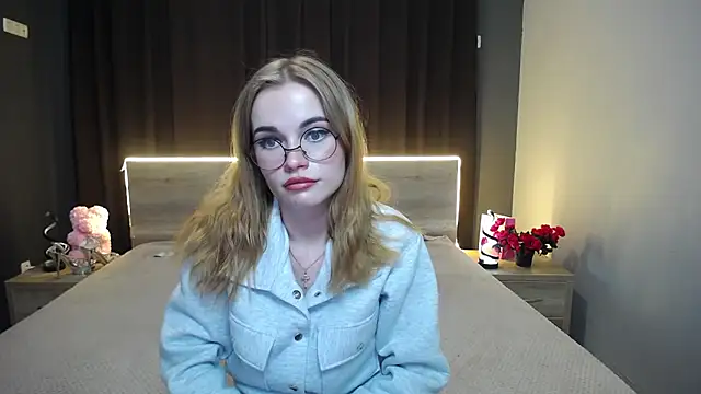 Snapshot of MargaritaKiss chatting on 01-11-26, 08:03 MargaritaKiss online show from 01-11-26, 08:03