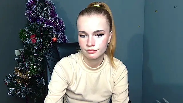 Snapshot of MargaritaKiss chatting on 01-12-26, 07:30 MargaritaKiss online show from 01-12-26, 07:30