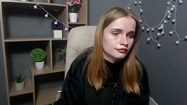 Snapshot of MargaritaKiss chatting on 01-31-26, 08:18 MargaritaKiss online show from 01-31-26, 08:18