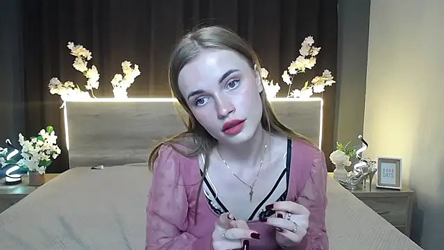 Snapshot of MargaritaKiss chatting on 03-13-26, 08:04 MargaritaKiss online show from 03-13-26, 08:04