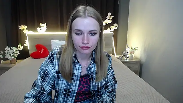 Snapshot of MargaritaKiss chatting on 05-09-26, 07:19 MargaritaKiss online show from 05-09-26, 07:19