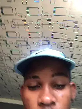 Snapshot of MixedItem chatting on 03-09-26, 12:42 MixedItem online show from 03-09-26, 12:42