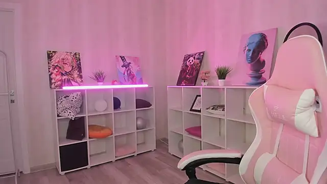 Megan Violer online show from 04-29-26, 05:30