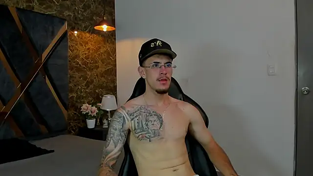 CodyWalkerR online show from 04-07-26, 12:55